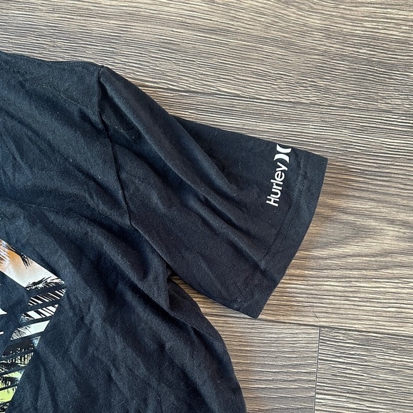 Hurley Black Tee with Graphic Diamond - Picture 4 of 6